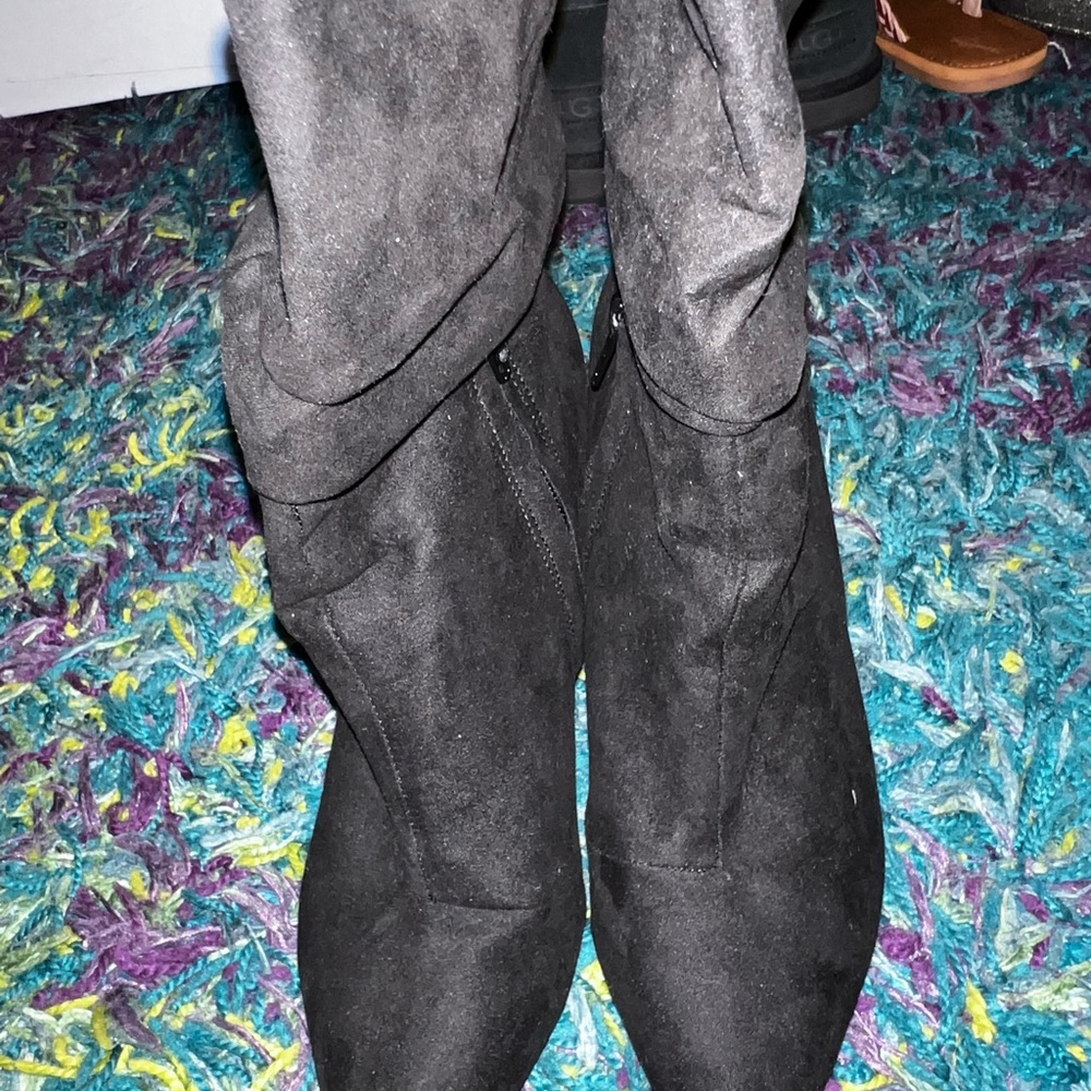 Express Boots - Picture 2 of 5